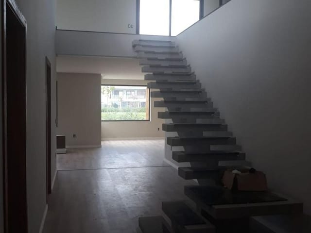 Casa com 452m² 3 quartos e 4 banheiros, à venda, no bairro Laranjal em Pelotas