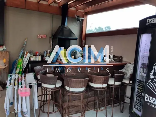 Casa com 200m², à venda, no bairro Vargeão em Jaguariúna