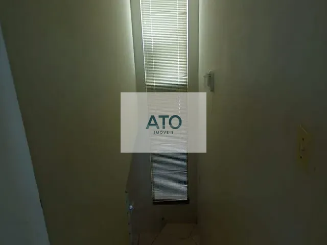 Casa 2 quartos e 2 banheiros, à venda, no bairro centro em Tijucas