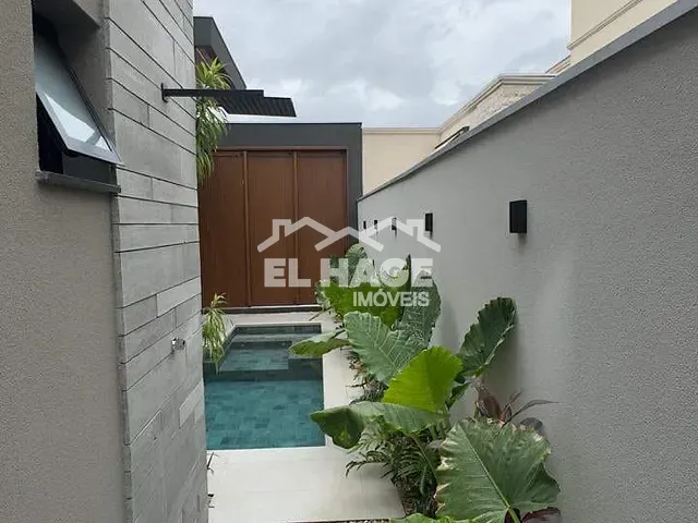Casa com 300m² 3 quartos e 5 banheiros, à venda, no bairro Jardim Itália em Cuiabá