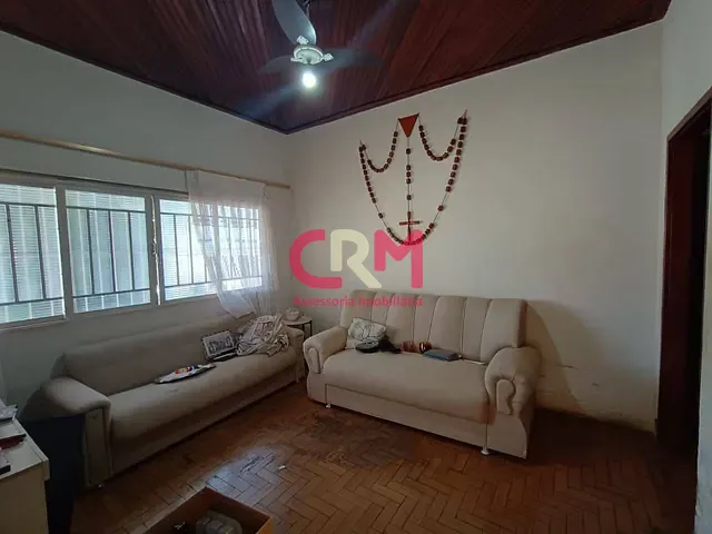 Casa com 258m² 3 quartos e 2 banheiros, à venda, no bairro Centro em Taquaritinga