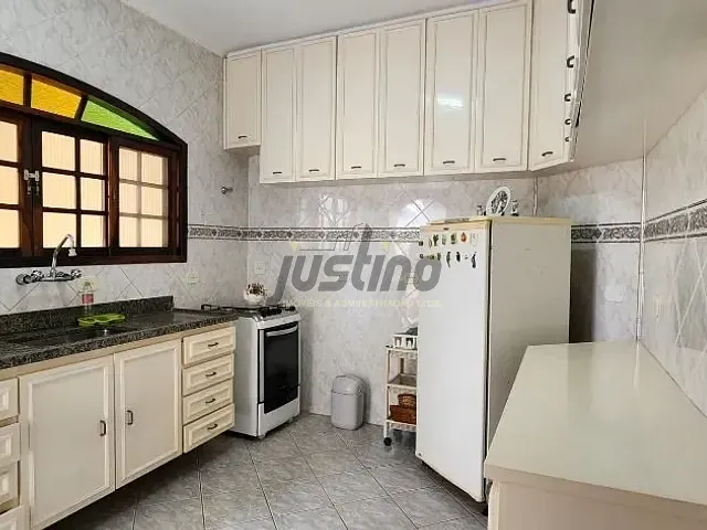 Casa com 456m² 5 quartos e 2 banheiros, à venda, no bairro Cibratel II em Itanhaém