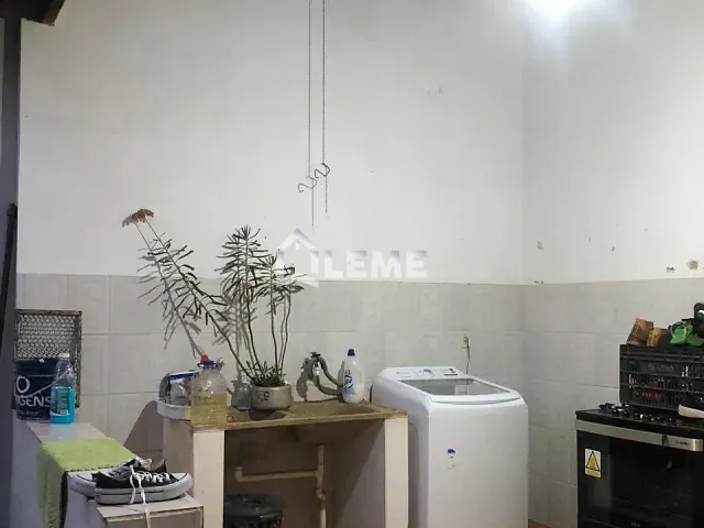 Casa 3 quartos e 2 banheiros, à venda, no bairro Conjunto Habitacional Francisco Garófalo em Mococa