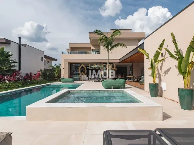 Casa com 1000m² 5 quartos e 3 banheiros, à venda, no bairro Jacaré em Cabreúva