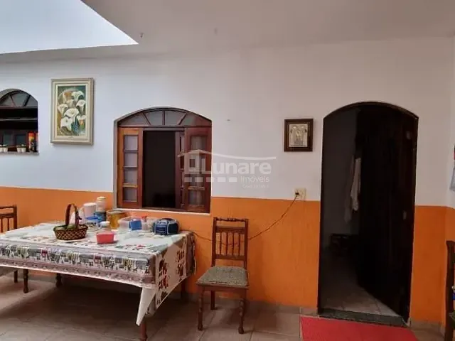 Casa com 181m² 3 quartos e 3 banheiros, à venda, no bairro Cézar de Souza em Mogi das Cruzes