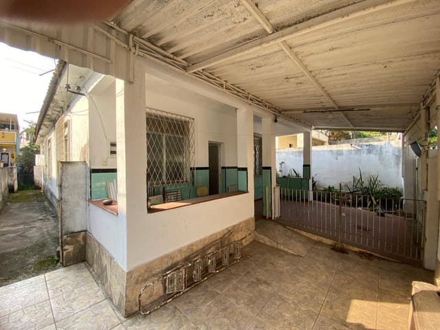 Casa com 400m² 3 quartos e 32 banheiros, à venda, no bairro Vila Valqueire em Rio de Janeiro