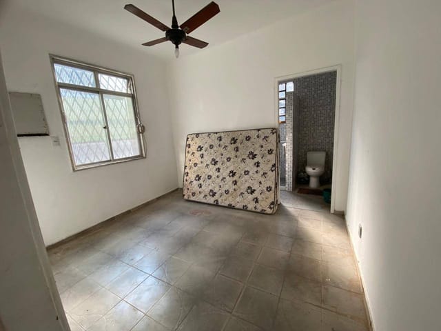 Casa com 400m² 3 quartos e 32 banheiros, à venda, no bairro Vila Valqueire em Rio de Janeiro
