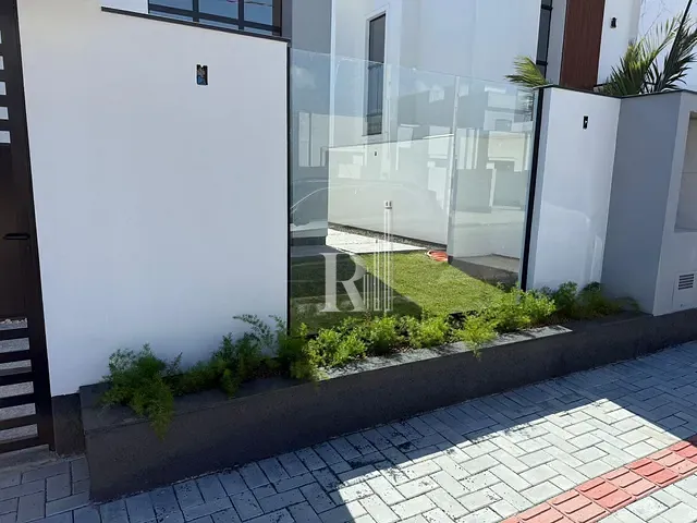Casa com 252m² 3 quartos e 2 banheiros, à venda, no bairro Joáia em Tijucas
