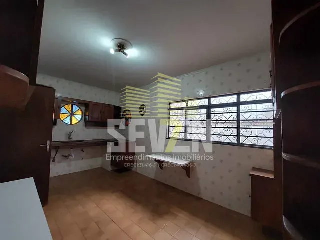 Casa com 415m², à venda, no bairro Vila Cidade Universitária em Bauru