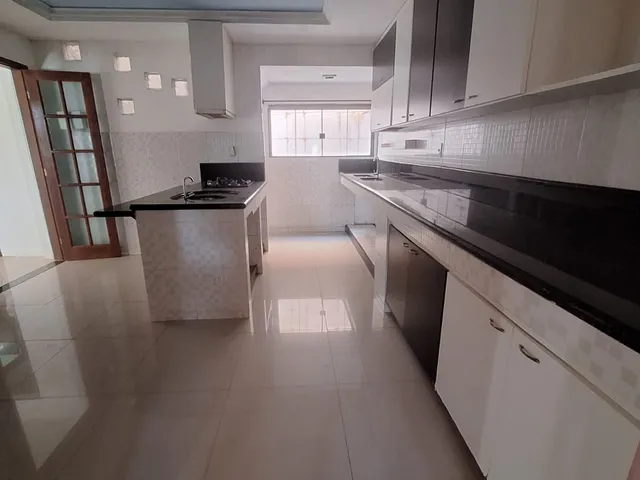 Casa com 160m² 2 quartos e 2 banheiros, para alugar, no bairro Mar do Norte em Rio das Ostras