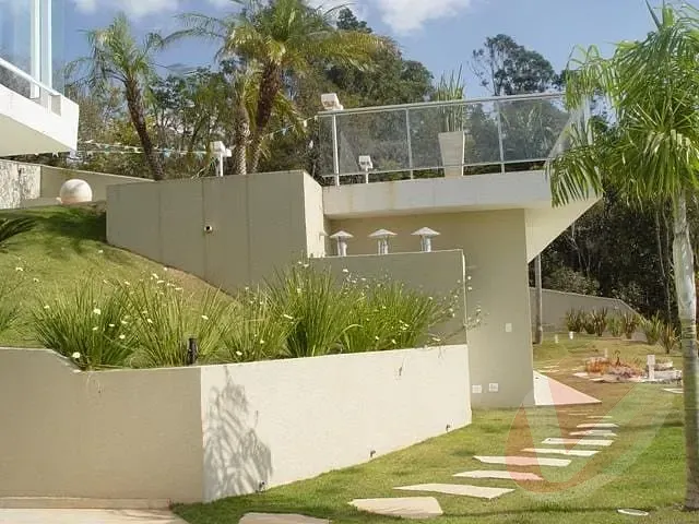 Casa com 1980m² 4 quartos e 4 banheiros, à venda, no bairro Alpes de Atibaia em Atibaia