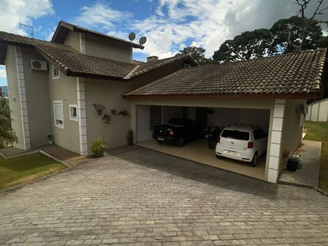 Casa com 1207m² 4 quartos e 2 banheiros, à venda, no bairro Salto em Extrema