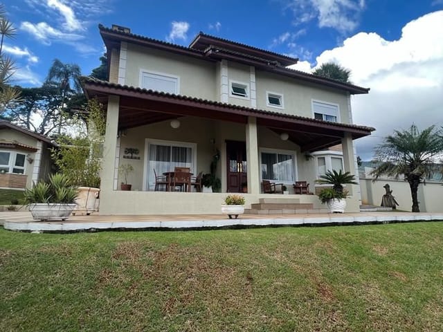 Casa com 1207m² 4 quartos e 2 banheiros, à venda, no bairro Salto em Extrema