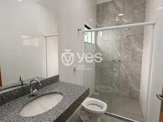 Casa 3 quartos e 2 banheiros, à venda, no bairro Parque das Mangabeiras em Araxá