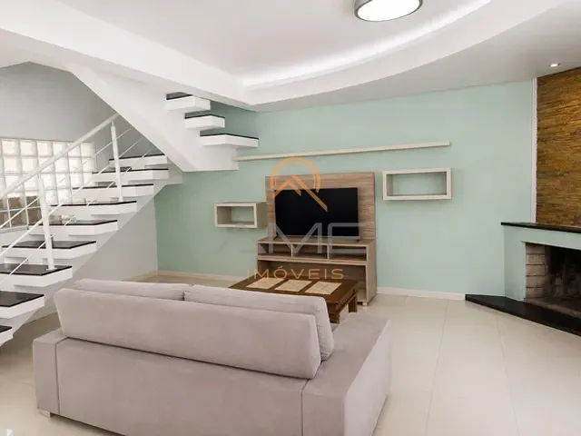 Casa 3 quartos e 3 banheiros, à venda, no bairro Areal em Pelotas