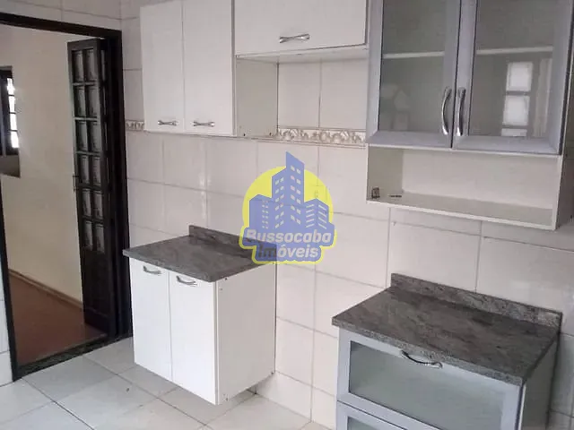 Casa com 218m² 3 quartos e 1 banheiro, à venda, no bairro Jaguaribe em Osasco