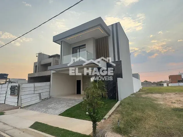 Casa com 208m² 4 quartos e 5 banheiros, à venda, no bairro São Sebastião em Cuiabá