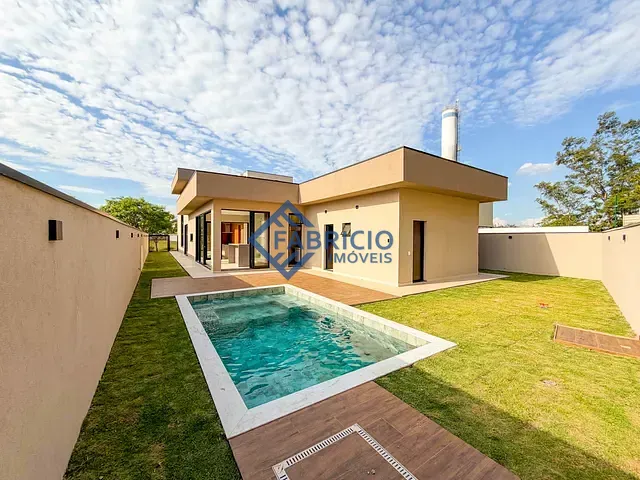 Casa com 600m² 4 quartos e 6 banheiros, à venda, no bairro Santa Cândida em Vinhedo