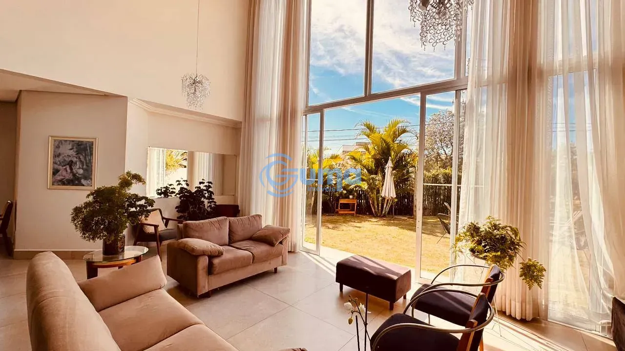 Casa, 3 quartos, 365 m² - Foto 1