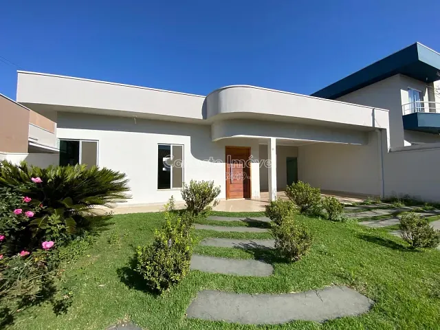 Casa 3 quartos e 4 banheiros, à venda ou para alugar, no bairro Parque Residencial Nova Holanda em Holambra