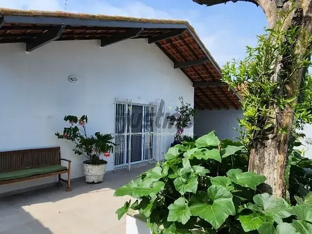 Casa com 498m² 3 quartos e 2 banheiros, à venda, no bairro Centro em Itanhaém