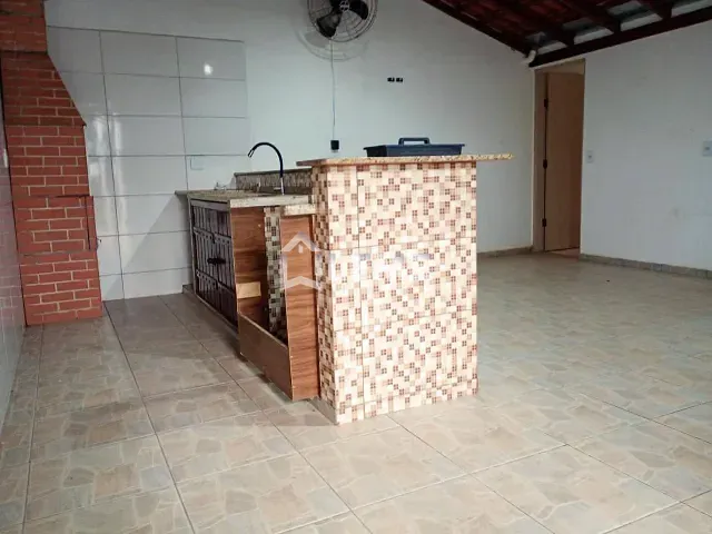 Casa 3 quartos e 3 banheiros, à venda, no bairro Aparecida em Mococa