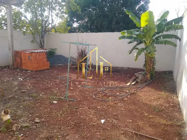 Casa com 300m² 3 quartos e 2 banheiros, à venda, no bairro Canelas em Várzea Grande