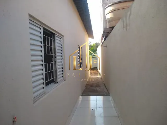 Casa com 300m² 3 quartos e 2 banheiros, à venda, no bairro Canelas em Várzea Grande