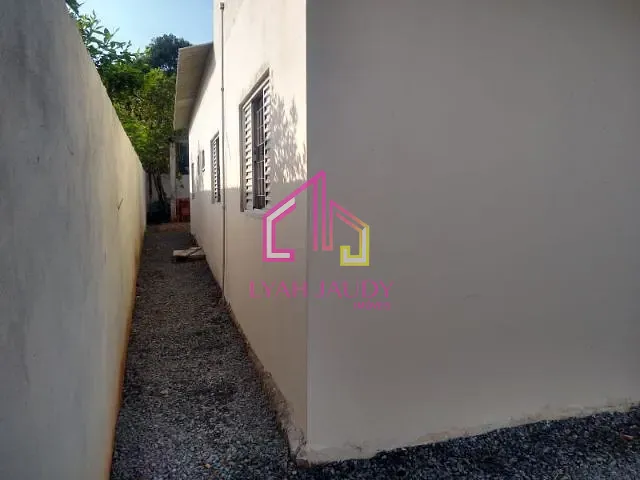 Casa com 300m² 3 quartos e 2 banheiros, à venda, no bairro Canelas em Várzea Grande