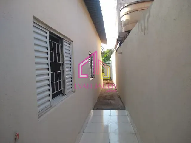 Casa com 300m² 3 quartos e 2 banheiros, à venda, no bairro Canelas em Várzea Grande