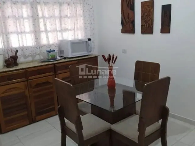 Casa com 125m² 2 quartos e 1 banheiro, à venda, no bairro Vila Suissa em Mogi das Cruzes