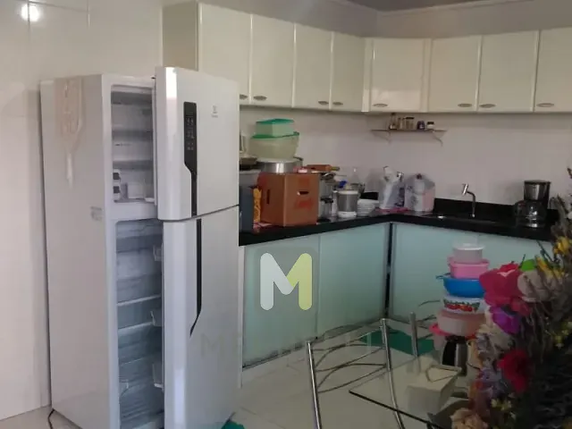 Casa com 180m² 2 quartos e 2 banheiros, à venda, no bairro Jardim Bela Vista em Serrana