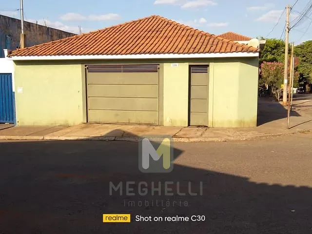Casa com 180m² 2 quartos e 2 banheiros, à venda, no bairro Jardim Bela Vista em Serrana