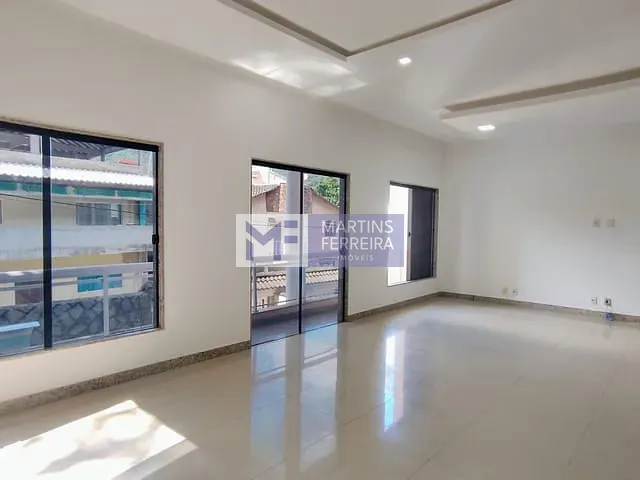 Casa com 240m² 3 quartos e 5 banheiros, para alugar, no bairro Recreio dos Bandeirantes em Rio de Janeiro