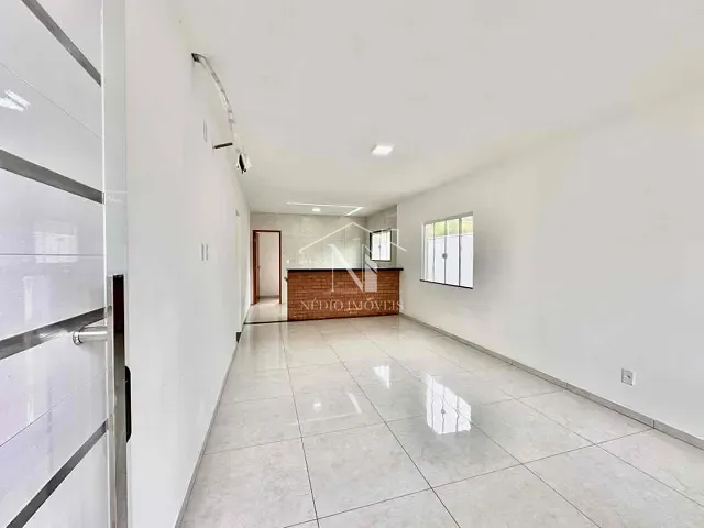Casa com 364m² 3 quartos e 1 banheiro, à venda, no bairro Ubatiba em Maricá