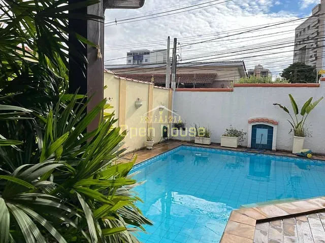 Casa com 360m² 4 quartos e 4 banheiros, à venda, no bairro Jardim Amália 1 em Volta Redonda