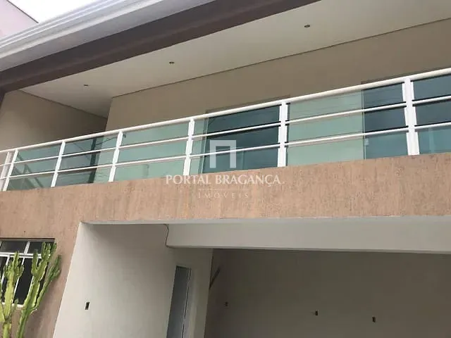Casa 3 quartos e 3 banheiros, à venda, no bairro Jardim Primavera em Bragança Paulista