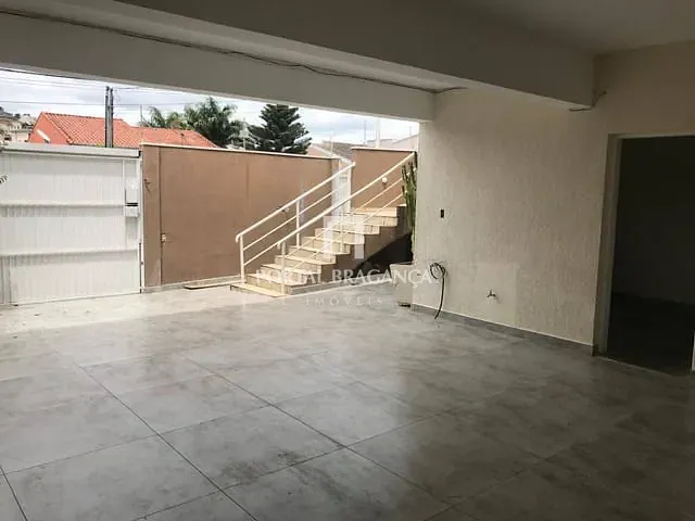 Casa 3 quartos e 3 banheiros, à venda, no bairro Jardim Primavera em Bragança Paulista