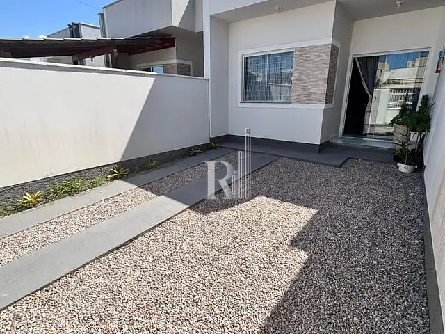Casa 2 quartos e 1 banheiro, à venda, no bairro Joáia em Tijucas