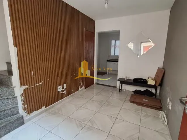 Casa 2 quartos e 1 banheiro, à venda ou para alugar, no bairro Vila Carmosina em São Paulo