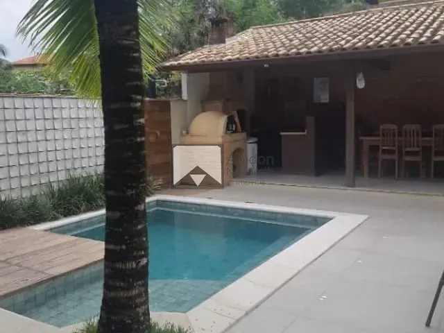Casa com 255m² 4 quartos e 2 banheiros, à venda, no bairro Itaipu em Niterói
