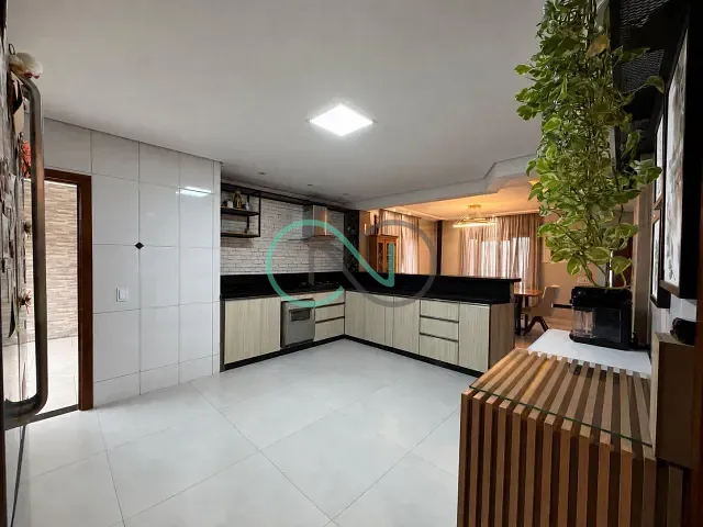 Casa com 306m² 3 quartos e 2 banheiros, à venda, no bairro Oeste em Sapiranga