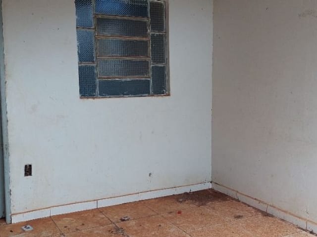 Casa com 300m² 2 quartos e 1 banheiro, à venda, no bairro Jandaia Residencial Parque em Birigüi