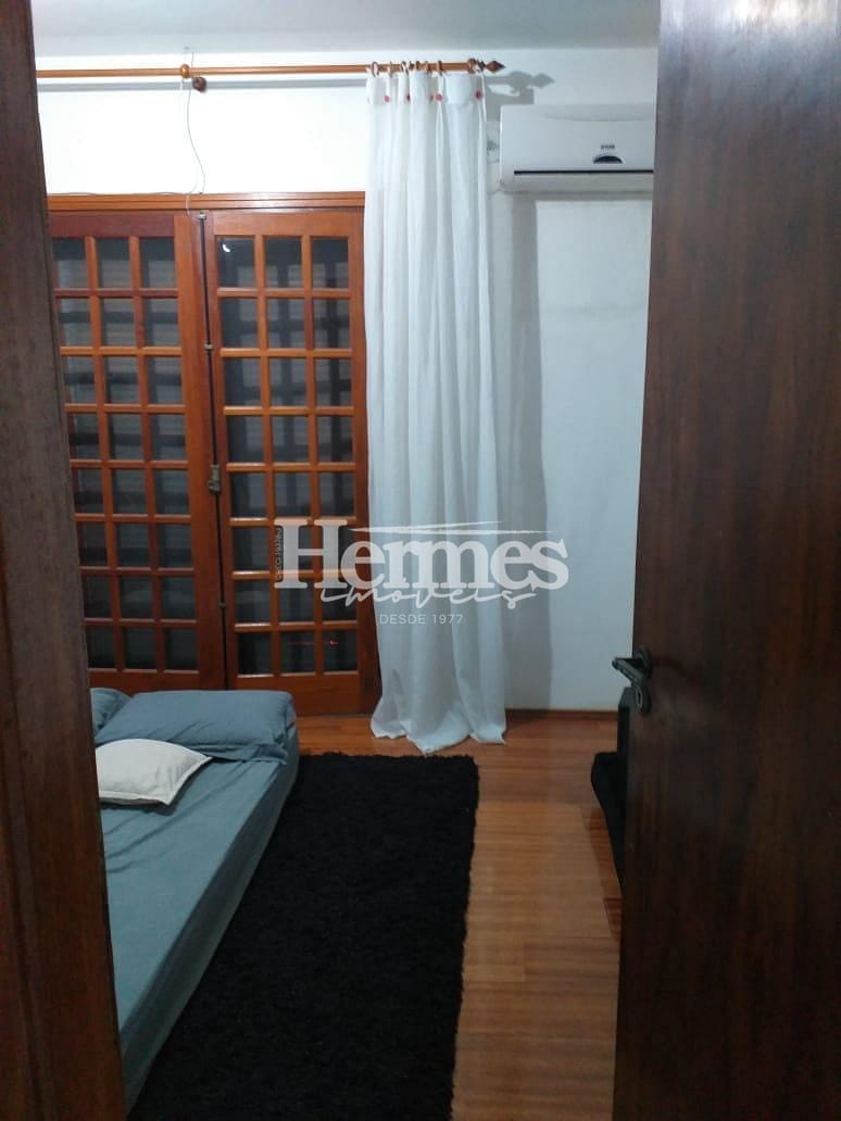 Casa, 4 quartos, 297 m² - Foto 4