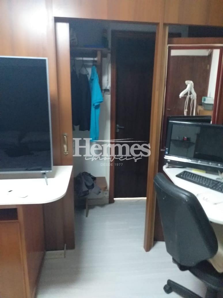 Casa, 4 quartos, 297 m² - Foto 3