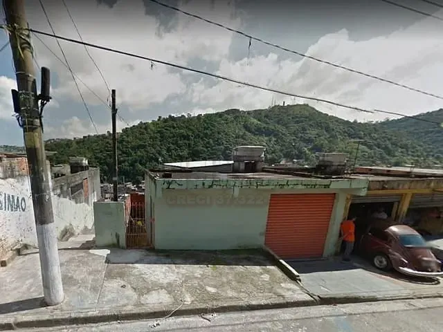 Casa com 250m² 2 quartos e 1 banheiro, à venda, no bairro Jardim Zaira em Mauá