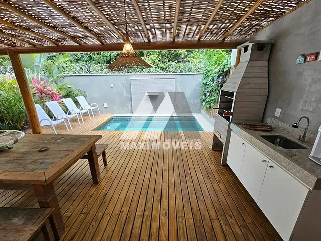 Casa 4 quartos e 4 banheiros, à venda, no bairro Arraial D'Ajuda em Porto Seguro