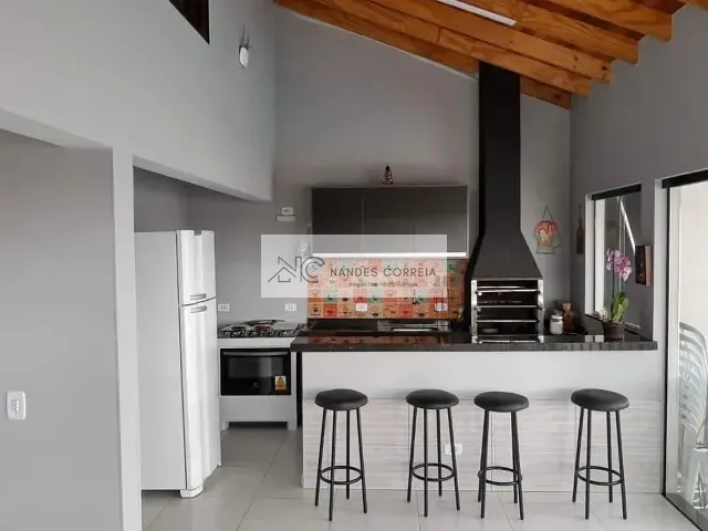 Casa 3 quartos e 3 banheiros, à venda, no bairro Gleba Simon Frazer em Londrina