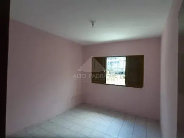 Casa com 245m² 2 quartos e 1 banheiro, à venda, no bairro Jardim Zaira em Mauá