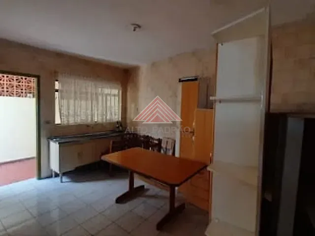Casa com 245m² 2 quartos e 1 banheiro, à venda, no bairro Jardim Zaira em Mauá